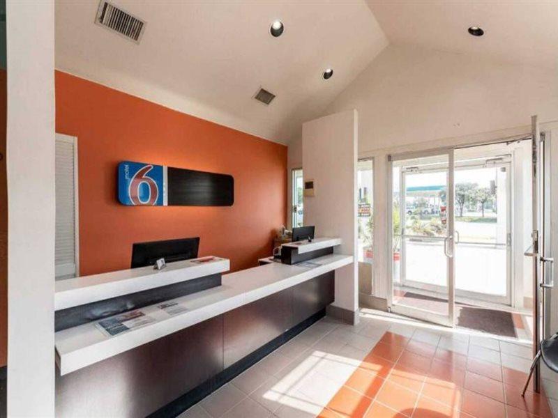 Motel 6 Seguin Tx Экстерьер фото