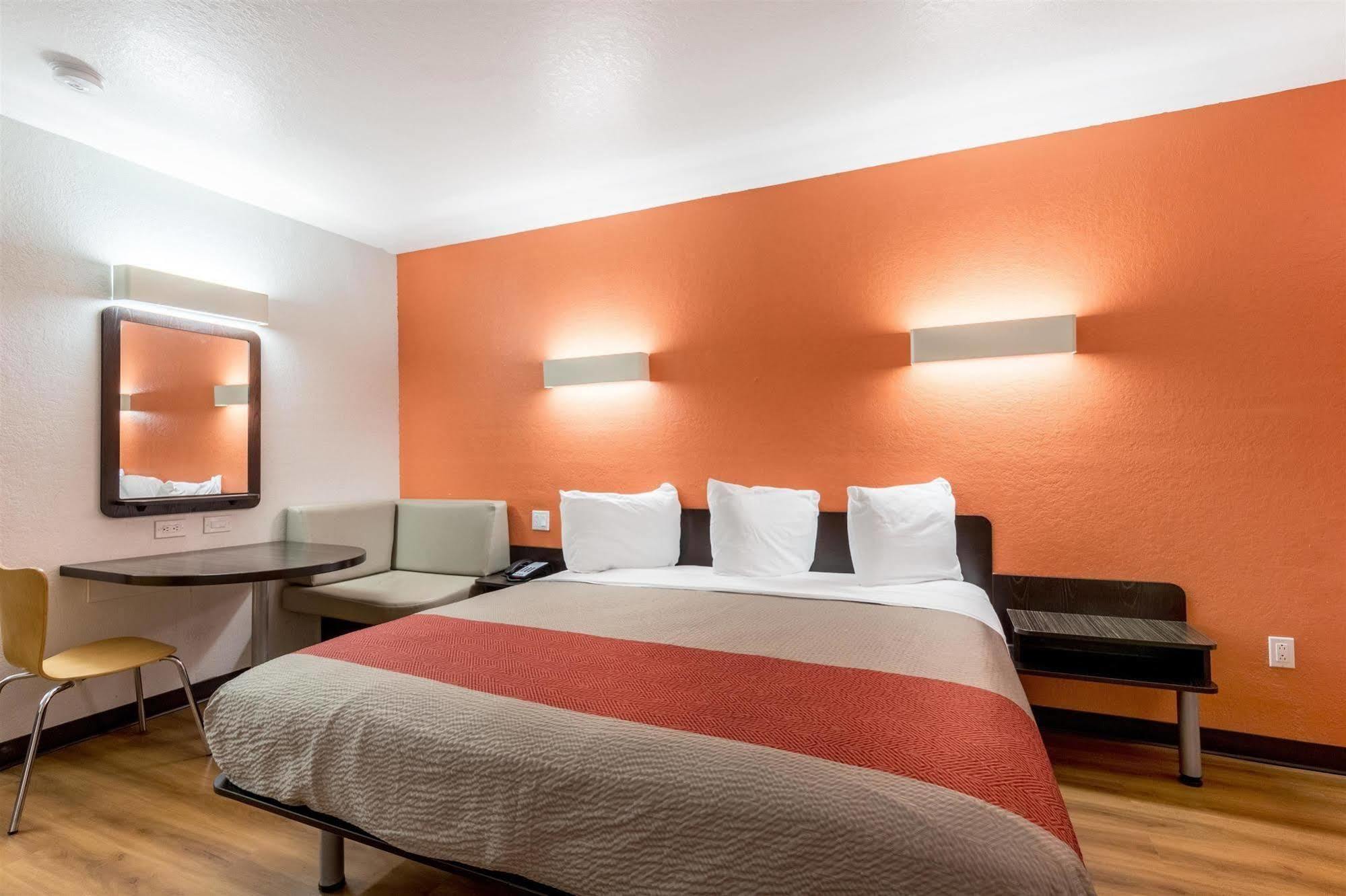 Motel 6 Seguin Tx Экстерьер фото